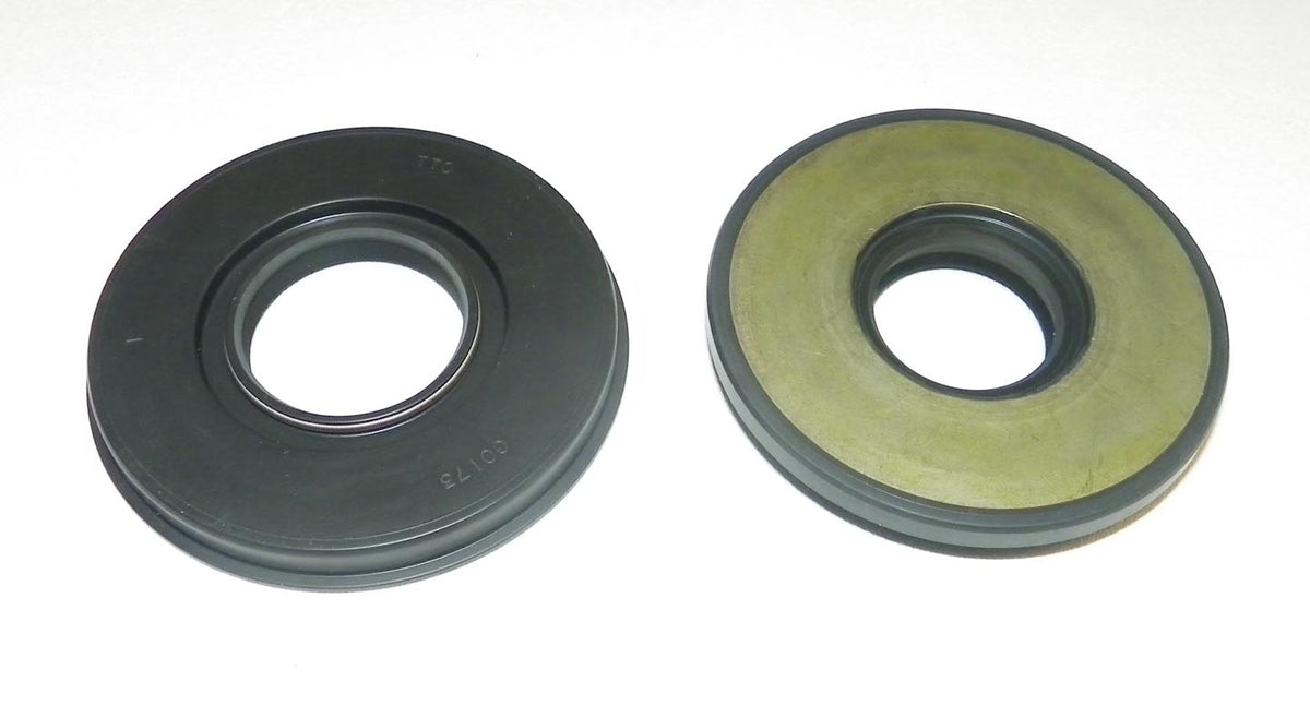 Crankshaft Oil Seal Kit; Kawasaki 900 / 1100 95-06