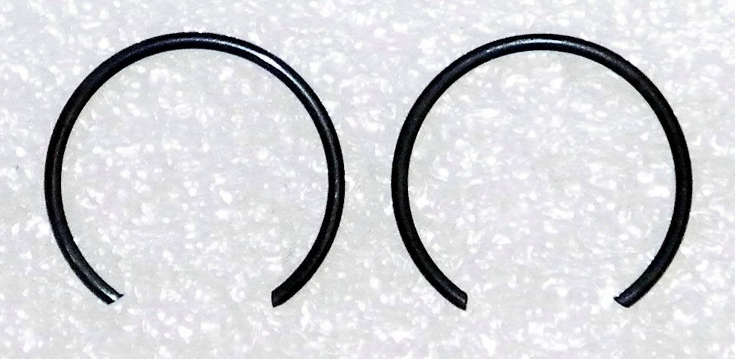 Piston Clips; Yamaha 850 / 1000 - 1200 02-26