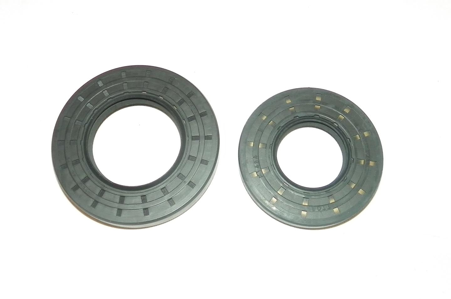 Crankshaft Oil Seal Kit; Sea-Doo 800